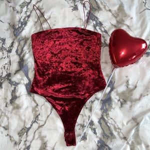 💗Velvet red bodysuit